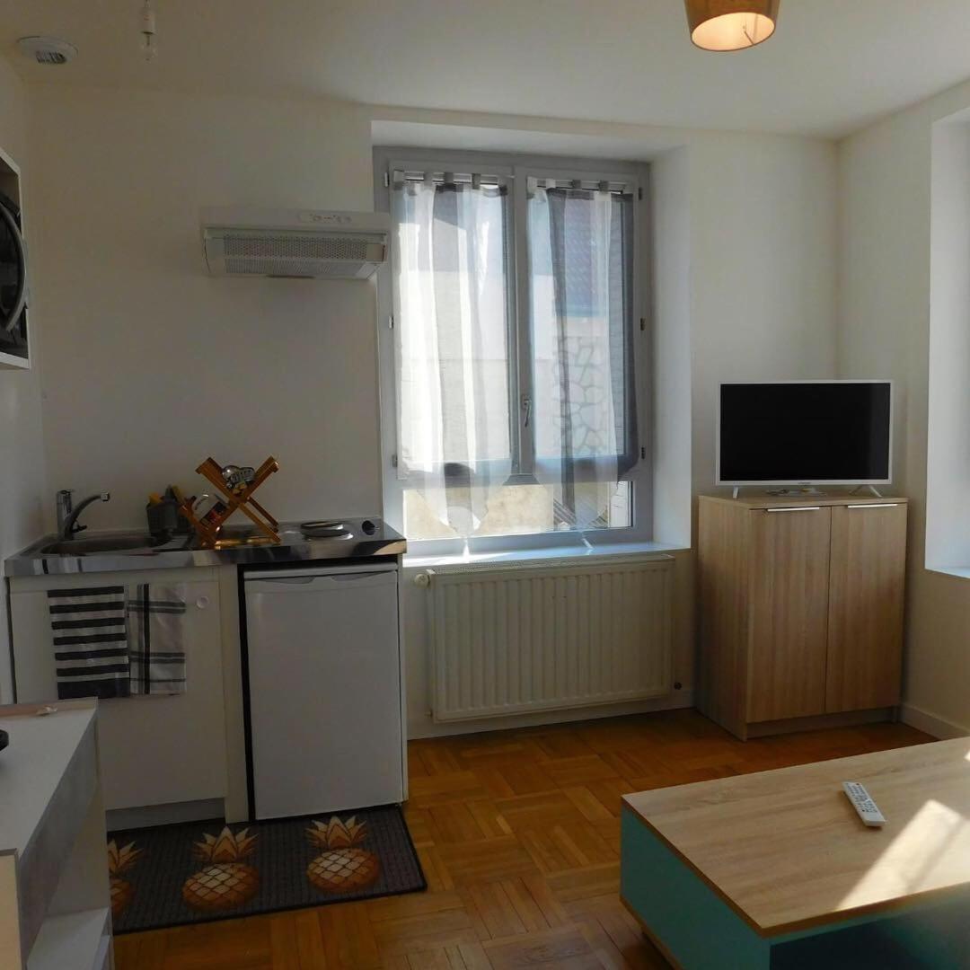 Appartement situé en centre ville de Saint Aignan Esterno foto